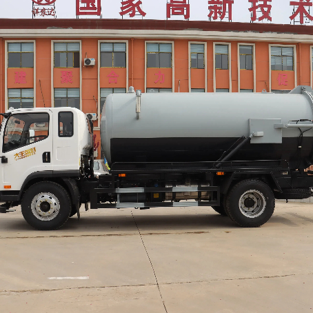 Sewage Cleaning Vehicle For Sewage System.jpg