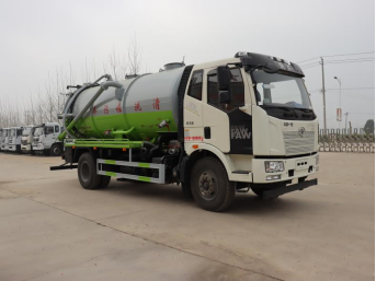 Efficient Cleaning And Suction Truck