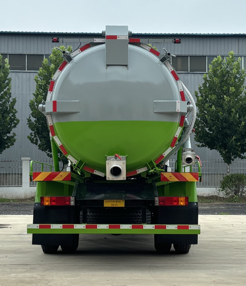 High end sewage suction truck