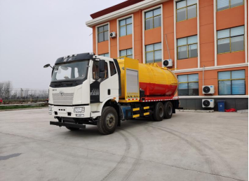 High Horsepower Cleaning And Suction Truck