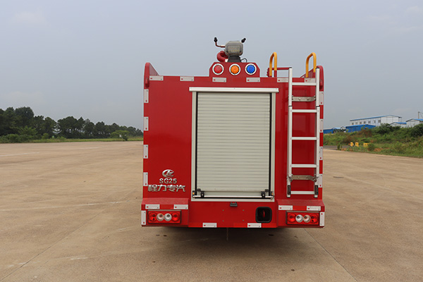 Medium Sized Water Tank Fire Truck