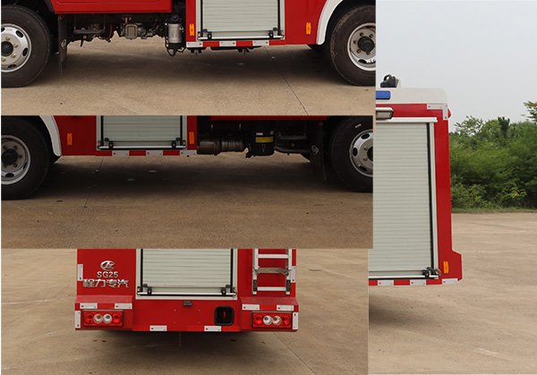 Medium Sized Water Tank Fire Truck