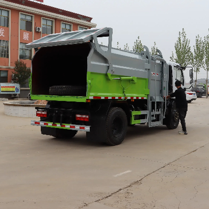 Hanging A Bucket Garbage Truck