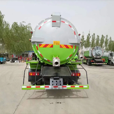 Environmental Sanitation Suction Truck