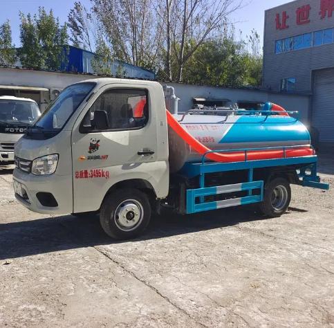 Gasoline Suction Truck