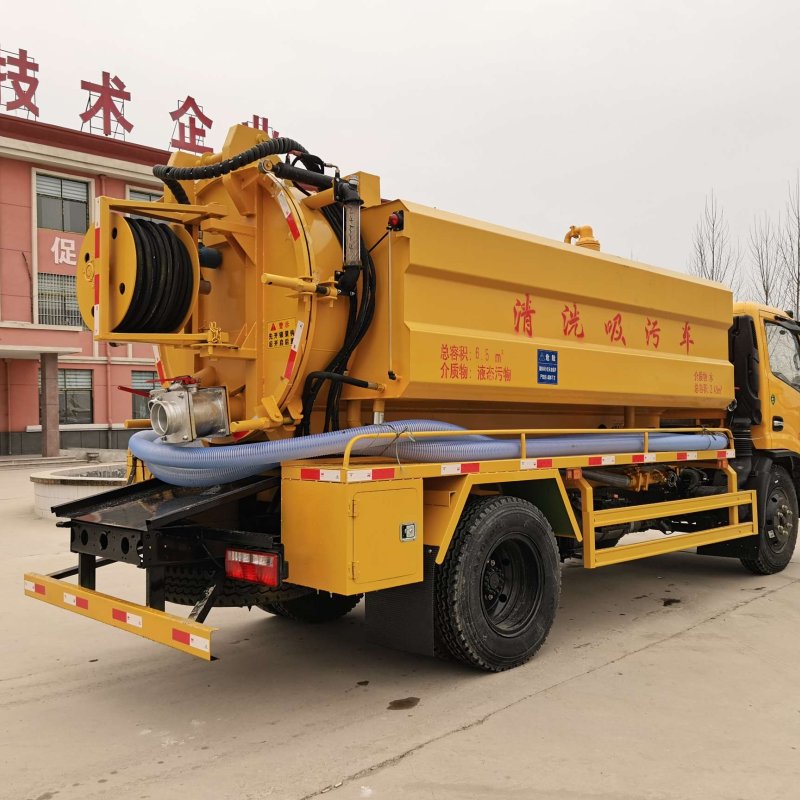 High Suction Sewage Truck