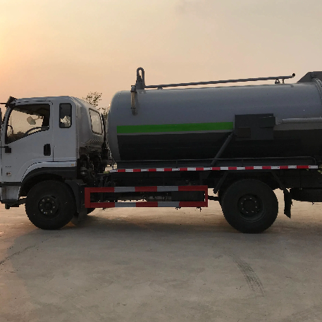 Customizable Sewage Suction Truck.jpg