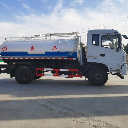 Large Scale Fecal Suction Truck