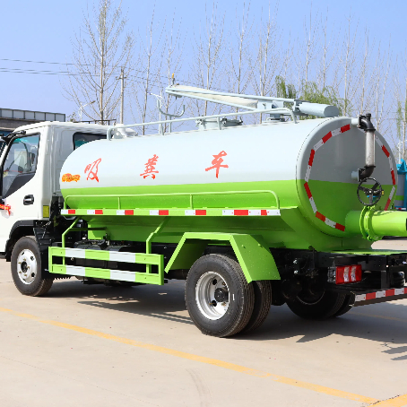 Medium Sized Fecal Suction Truck