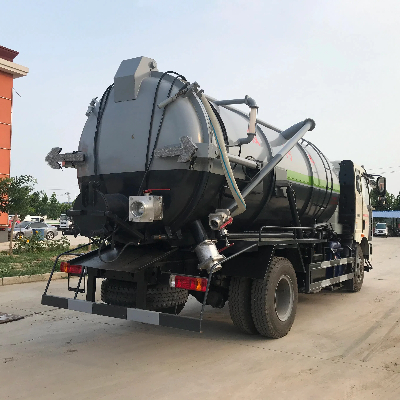 High Quality Sewage Suction Truck