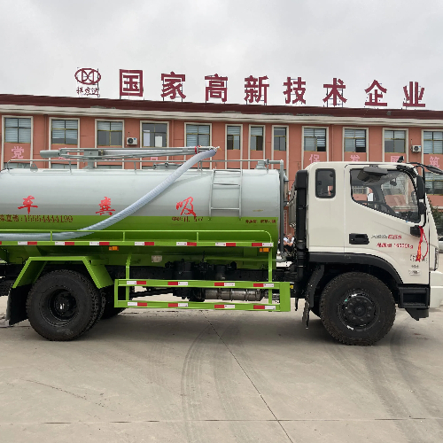 Manufacturer Supplies Suction Trucks