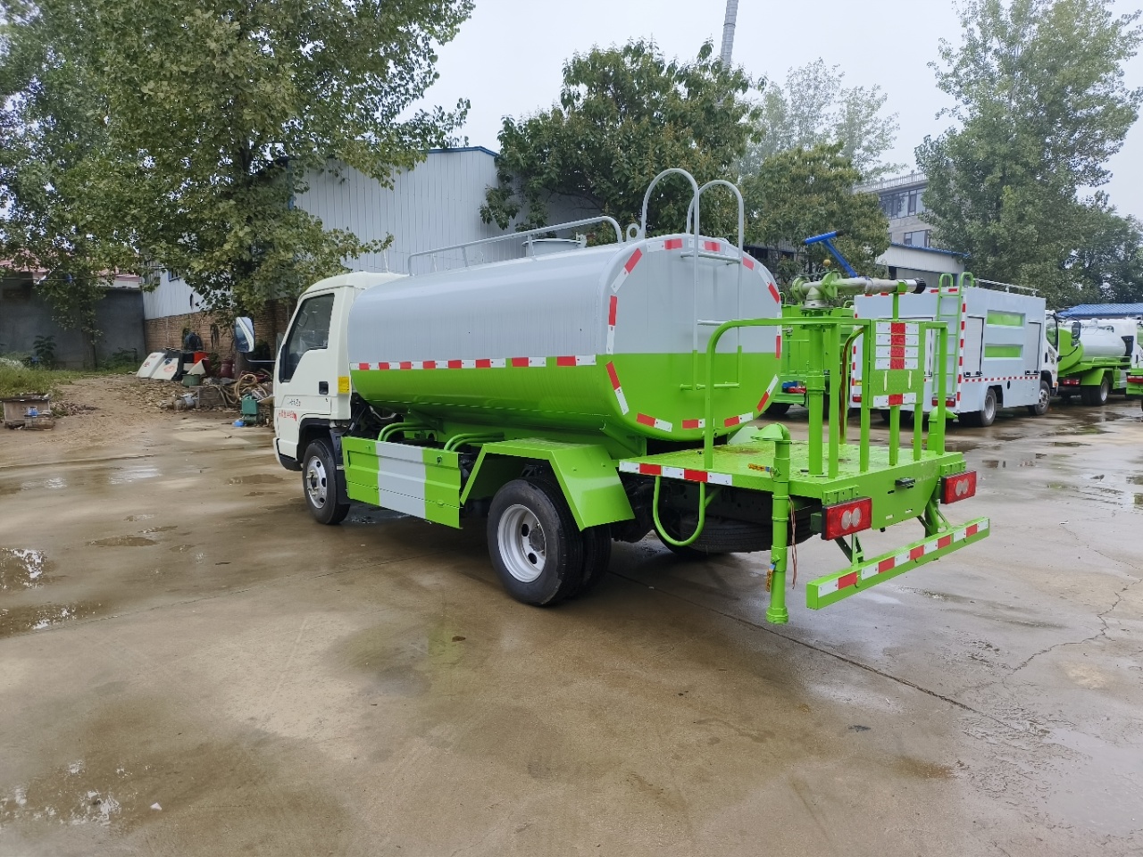 Sprinkler Truck.jpg