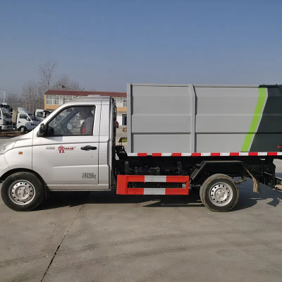 Hanging Bucket Garbage Collection Truck.jpg