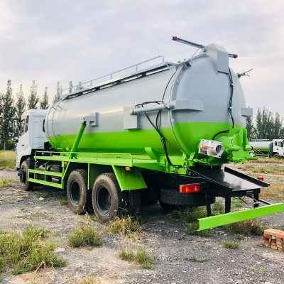 12 Cubic Meter Sewage Suction Truck.jpg