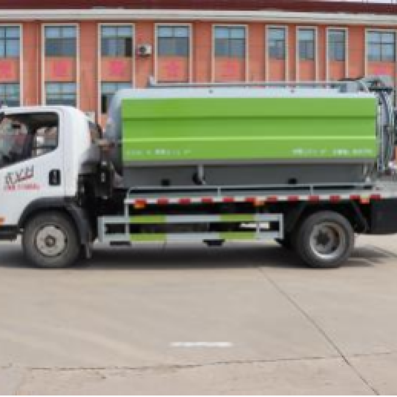 Cleaning And Suction Dual-use Vehicle